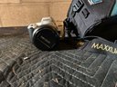 Minolta Stsi Maxxum Camera With Carrying Case