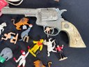 MISC TOY AND COLLECTIBLE LOT