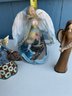 Figurines Including Thomas Kinkade 'The Light Of Peace' Figurine 2005