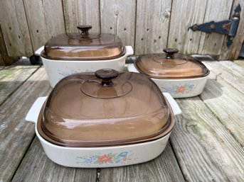 Corning Ware Set Of (3) Casserole Dishes With Lids