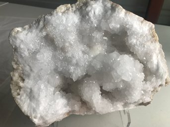 Quartz Crystal Geode, 7 LB 4 Oz, 9 Inch By 8 Inch