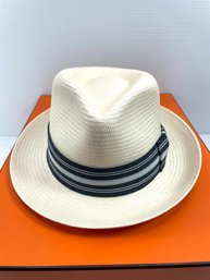 Bailey Of Hollywood Small Off White  Fedora . New