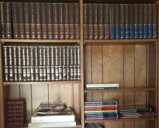 Encyclopedias & Lot Of Books 73