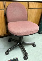 Adjustable & Swivel Desk Chair On Caster Feet