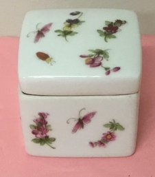 Limoges, Petite Square Porcelain Keepsake Box.