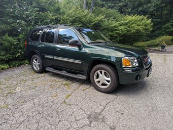 Great GMC Envoy 2002 - 4 Wheel Drive /Power & Leather Seats / Sunroof  Meticulously Maintained!!
