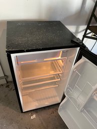 Magic Chef Mini Fridge