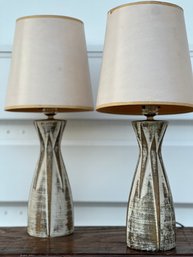 MID-CENTURY MODERN PAIR OF TABLE LAMPS W MATCHING SHADE