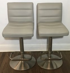 PR. Zuri Comfort Lush Bar Stools