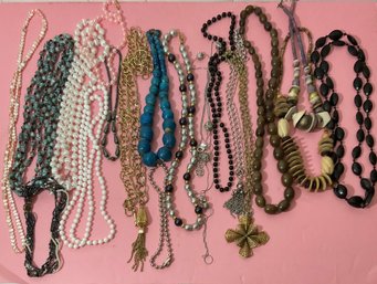 Vintage Necklaces, Beaded, Costume Jewelry Lot Of 19