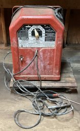 Lincoln Electric AC225-S Variable Voltage AC Arc Welder & Dolly