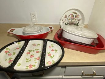 Cooking And Serving Pieces - Nice Lot