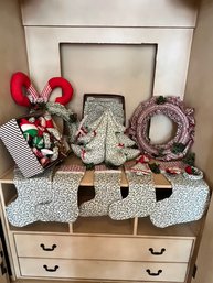 Handmade, Homemade Christmas Decor With Love And Color