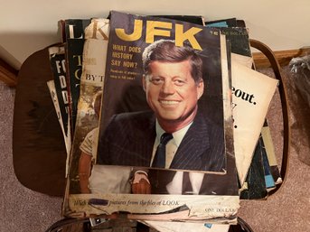 Lot Of JFK Magazines (9)