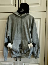 Hooded Sweatshirt Size L, Skull Cap, 11 Water Bottles, 4 Mens Brim Hats