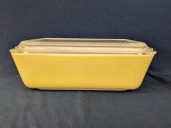 Lidded Yellow Pyrex Refrigerator Dish 0603 / 19