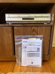 Toshiba DVD Player/ Video Cassette Recorder SD V291