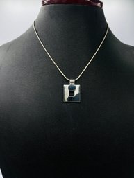 Chic & Modern Sterling Silver Square Pendant Necklace