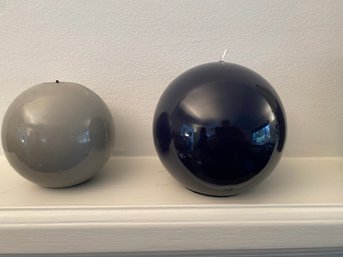 A Pair Of Spherical Candle By Cereria Graziani Made In Italy