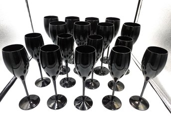 Black Crystal Wine Glasses (16)