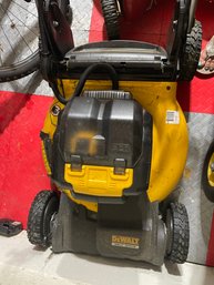 Electric Mower DeWalt Self Drive