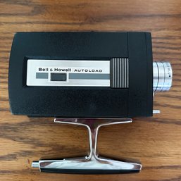 Vintage Bell And Howell Super 8 MM Camera Model 430 With Carrying Case And Light