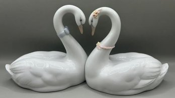 Lladro Swans Endless Love Porcelain Figurine