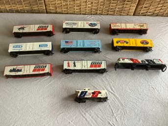Model Train Box Cars Lot #8
