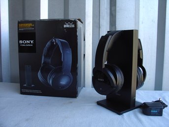 SONY Wireless Headphones Model MDR-RF985RK