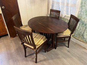 Vintage Oak Oval Drop Leaf Table With 4 Chairs