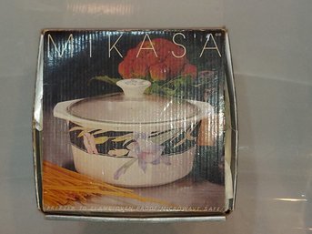 Vintage Mikasa Floral Fire And Ice Casserole/Charisma Gray