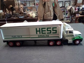 HESS Working Gasoline Truck Bank - 1987 (Hong Kong) Amerada Hess Corp. Lights Work! Makes Fun Gift  D3