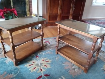 Great Pair Of Vintage Cushman Colonial Creations Of Bennington, VT Maple Wood & Glass Tops 3-Tier End Tables