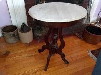 Antique Oval Marble Top End Table With Great Details On Base Of Table