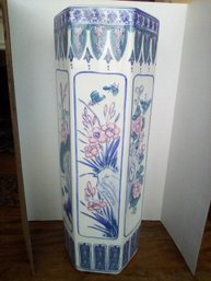 Ceramic Floor Vase Wth Lovely Asian Appearance