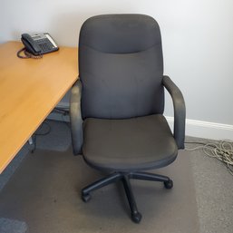 Swivel & Rocking Adjustable Height Office Chair With Hard Plastic Floor Mat