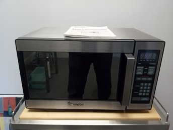 Nice Magic Chef 1.1cuft Microwave Oven With Owners Manual