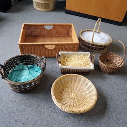 Six Hand Crafted Wicker / Rattan Items- 6 Varying Sized Baskets