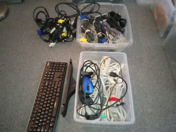 Assorted Computer Gear ,key Board, Docking Station, Mouse