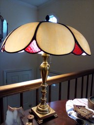 Vintage Rounded Slag Panelled Lampshade On Brass Base With 2 Light Bulb Receptacles & Pull Chain