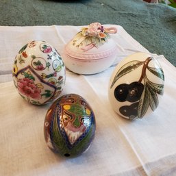 Four Vintage Decorative Eggs One From Lefton China Opens For Storage