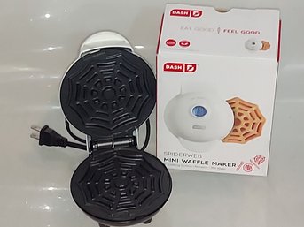 Dash Spiderweb Mini Waffle Maker 4' Non-stick Cooking Surface