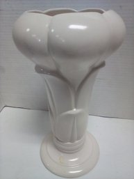 Vintage Hull Pottery Rare White Tulip Vase No. 162 Circa 1960   11 1/2' Tall!                A3