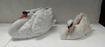 Two Beautiful Ceramic Swans Smaller One Is A Music Box.  Liza S/ CVB