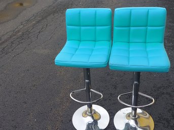 2 Simon Warehouse Inc Barstools