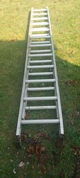 Nice Louisville Ladders - Heavy Duty 24' Aluminum Extension Ladder