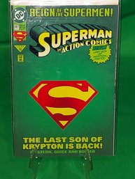 SUPERMAN IN ACTION COMICS #687 DC COMICS 1993 A30 Green Cover NEVER OPENED