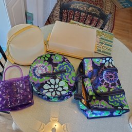 3 Handy & Convenient Party Food Carrying Bags & 2 Tupperware Cake Toters