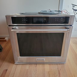 Electric KitchenAid Oven ( Built In). Previously Enjoyed. Model KOSE500ESS02  ***