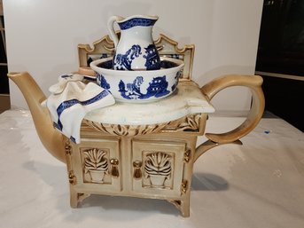 Paul Cardew Washstand Novelty Teapot